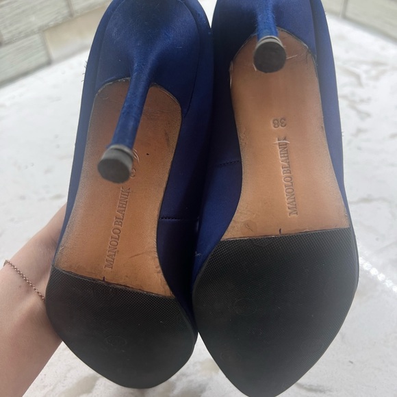Manolo Blahnik Blue Heels with gunmetal Embellishment size 8, wedding shoes! - Picture 6 of 8